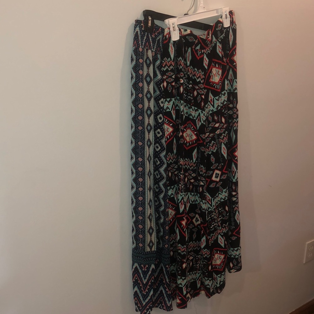 2 maxi skirts for 12$
